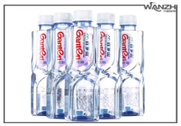 全（quán）自動單側麵貼標機_ 側（cè）麵自動貼標機（jī）_東莞市一起草 www.17.com网站自（zì）動化（huà）科技有限公司