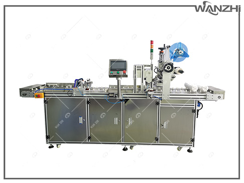 自動濾芯器貼（tiē）標機,東莞濾芯器貼標機價格,定製濾（lǜ）芯（xīn）器貼標機